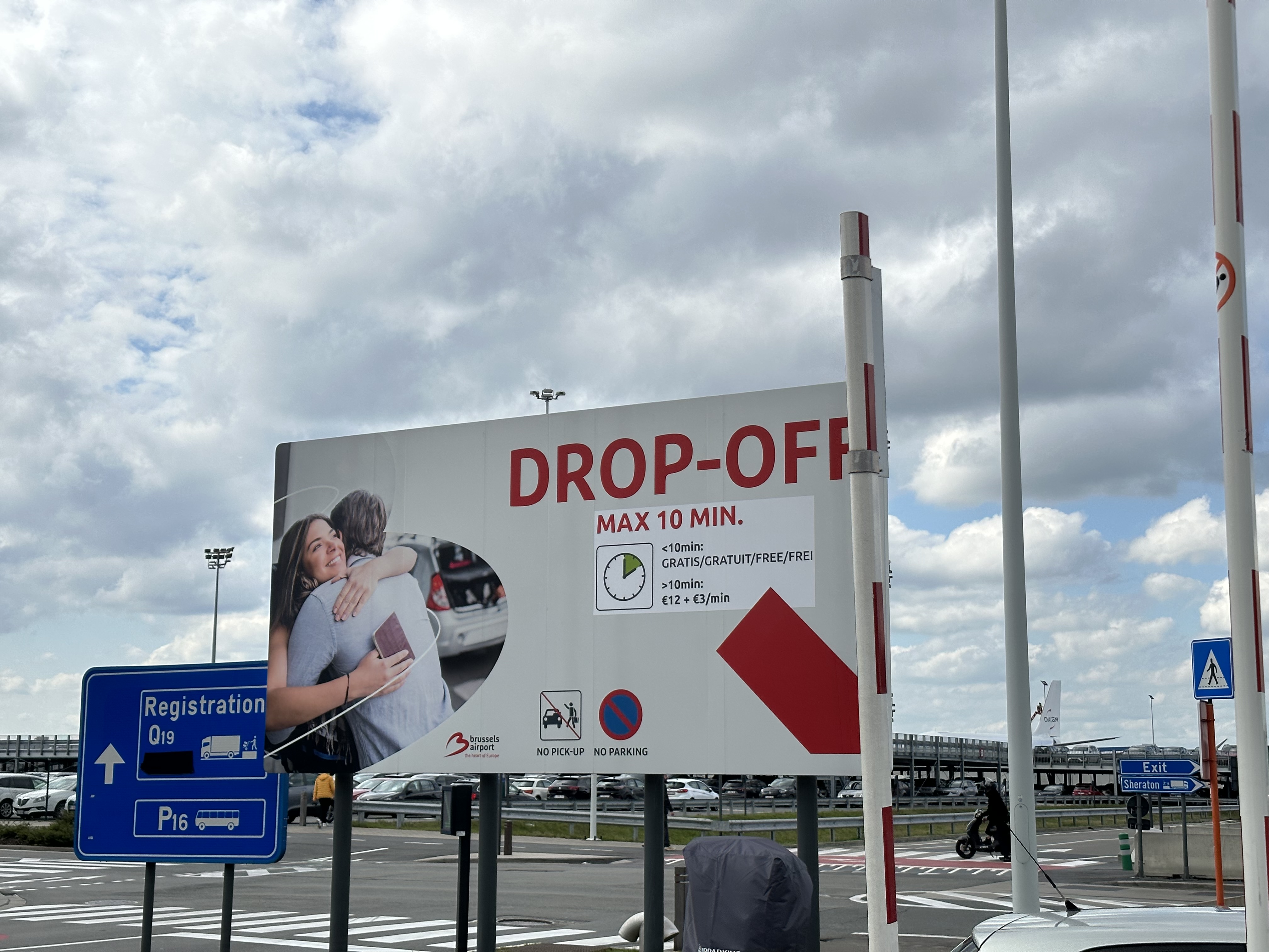 Drop off entry.jpeg
